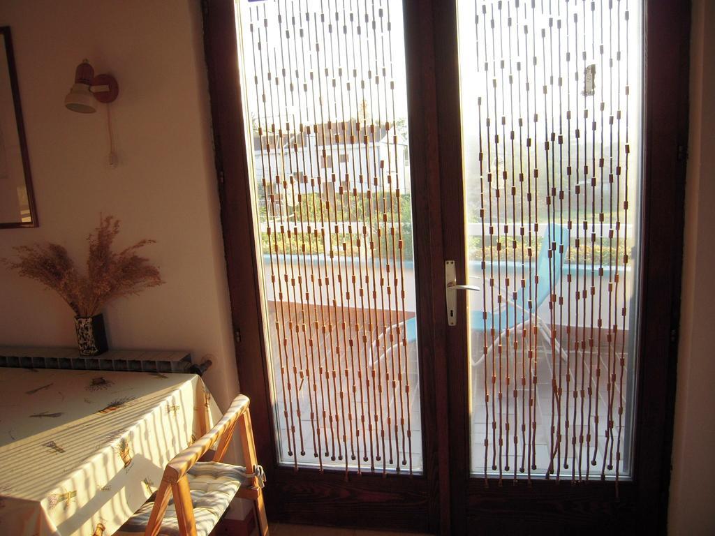 Apartments Ljuba I Mare มาลินสกา ภายนอก รูปภาพ